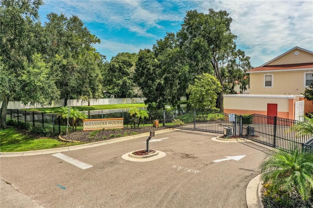 For Sale: $230,000 (3 beds, 2 baths, 1733 Square Feet)