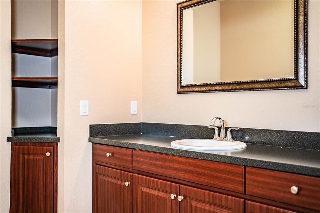 For Sale: $230,000 (3 beds, 2 baths, 1733 Square Feet)