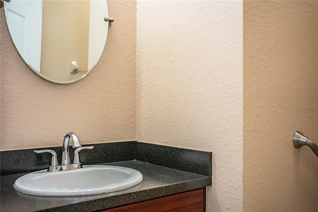 For Sale: $230,000 (3 beds, 2 baths, 1733 Square Feet)