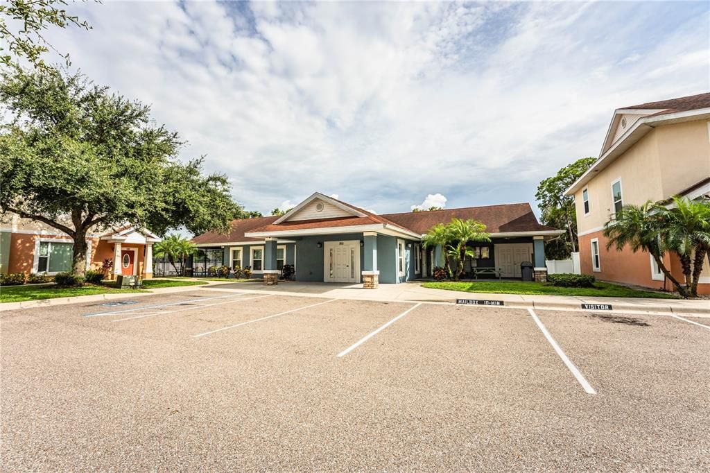 For Sale: $230,000 (3 beds, 2 baths, 1733 Square Feet)