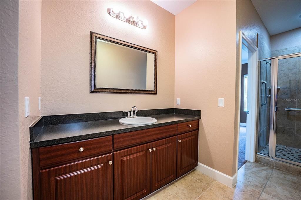 For Sale: $230,000 (3 beds, 2 baths, 1733 Square Feet)