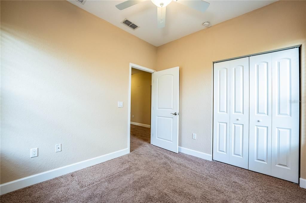 For Sale: $230,000 (3 beds, 2 baths, 1733 Square Feet)