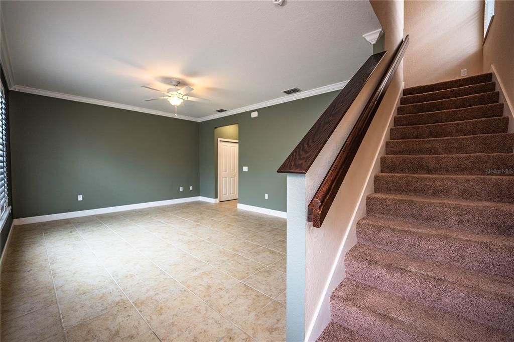 For Sale: $230,000 (3 beds, 2 baths, 1733 Square Feet)