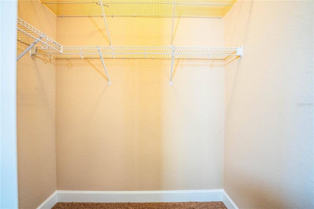 For Sale: $230,000 (3 beds, 2 baths, 1733 Square Feet)