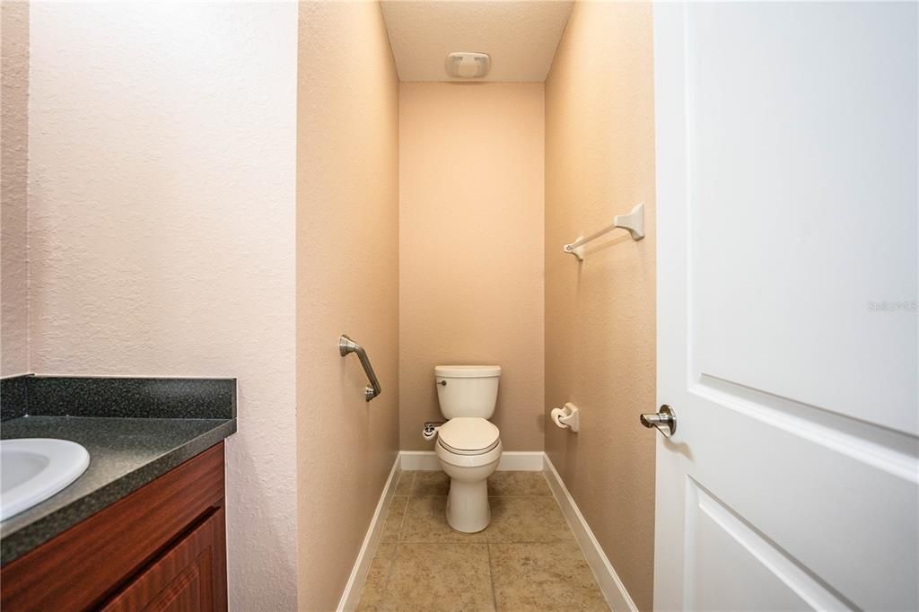 For Sale: $230,000 (3 beds, 2 baths, 1733 Square Feet)