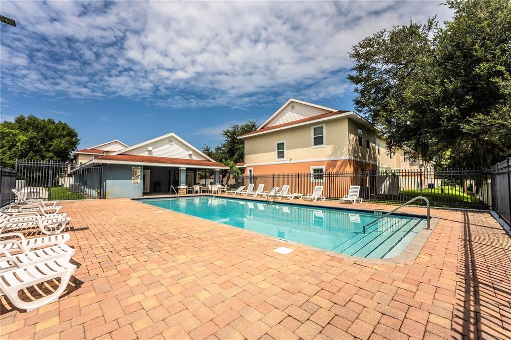 For Sale: $230,000 (3 beds, 2 baths, 1733 Square Feet)