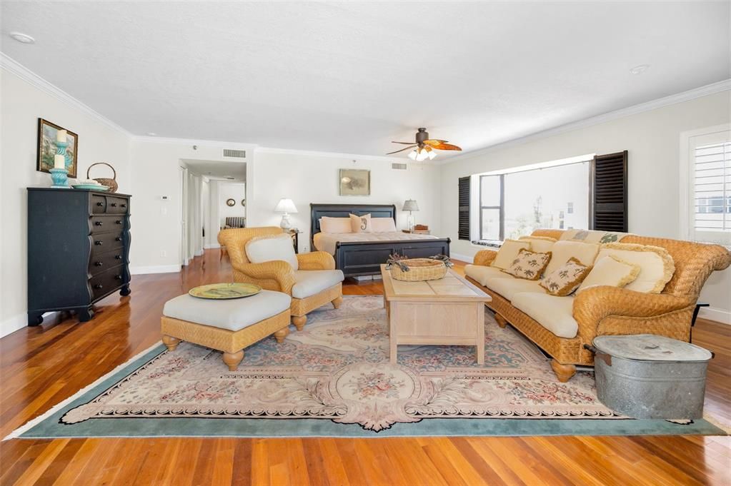 Active With Contract: $1,699,900 (3 beds, 3 baths, 2320 Square Feet)