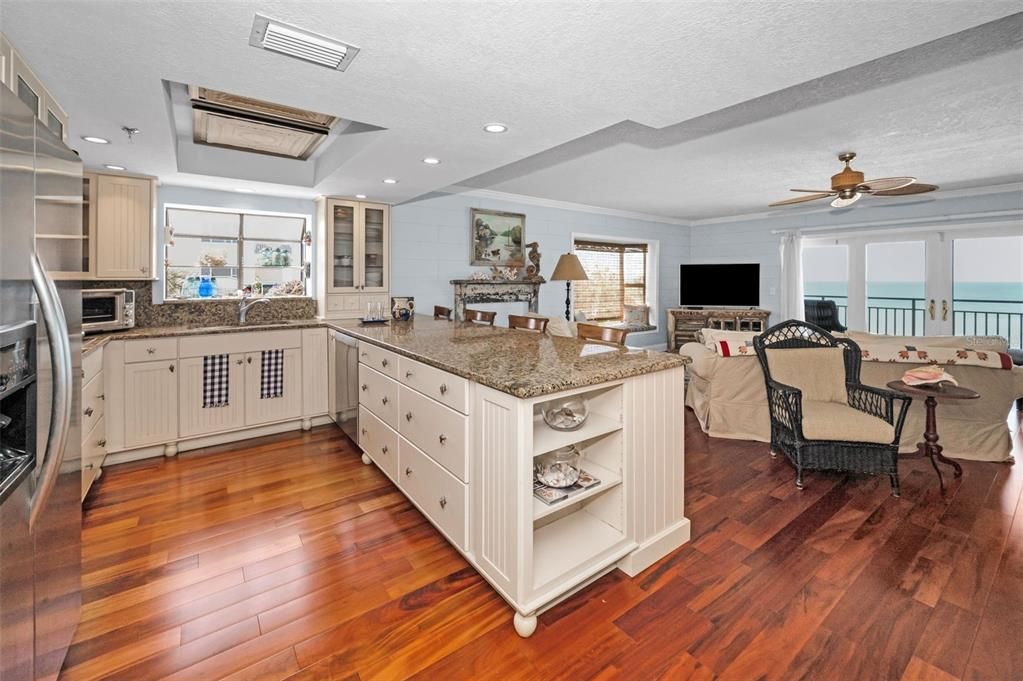 Active With Contract: $1,699,900 (3 beds, 3 baths, 2320 Square Feet)