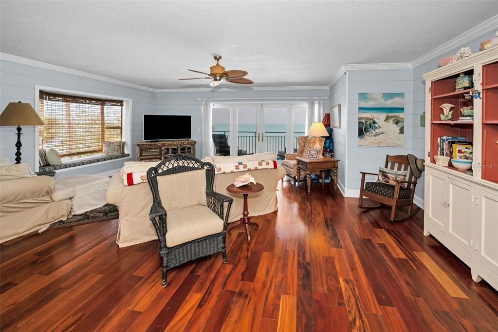 Active With Contract: $1,699,900 (3 beds, 3 baths, 2320 Square Feet)