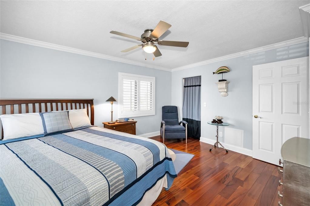 Active With Contract: $1,699,900 (3 beds, 3 baths, 2320 Square Feet)