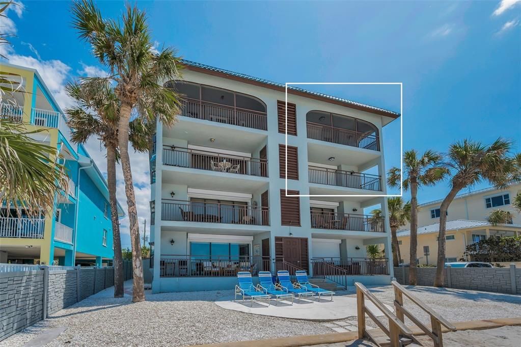 Active With Contract: $1,699,900 (3 beds, 3 baths, 2320 Square Feet)