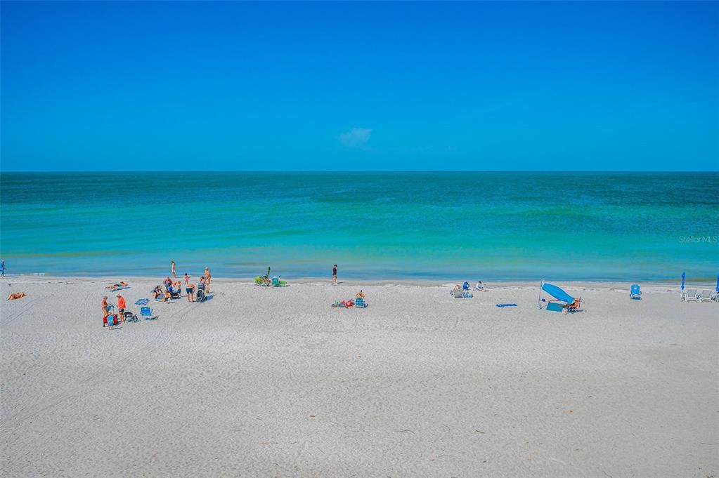 Active With Contract: $1,699,900 (3 beds, 3 baths, 2320 Square Feet)