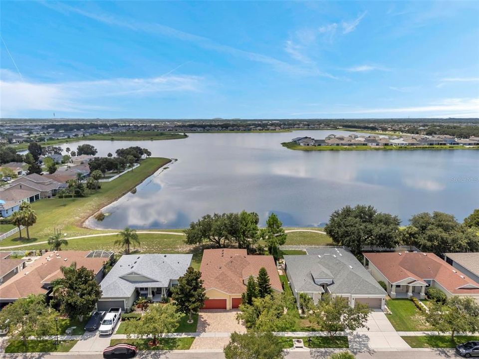 For Sale: $424,900 (4 beds, 3 baths, 2281 Square Feet)