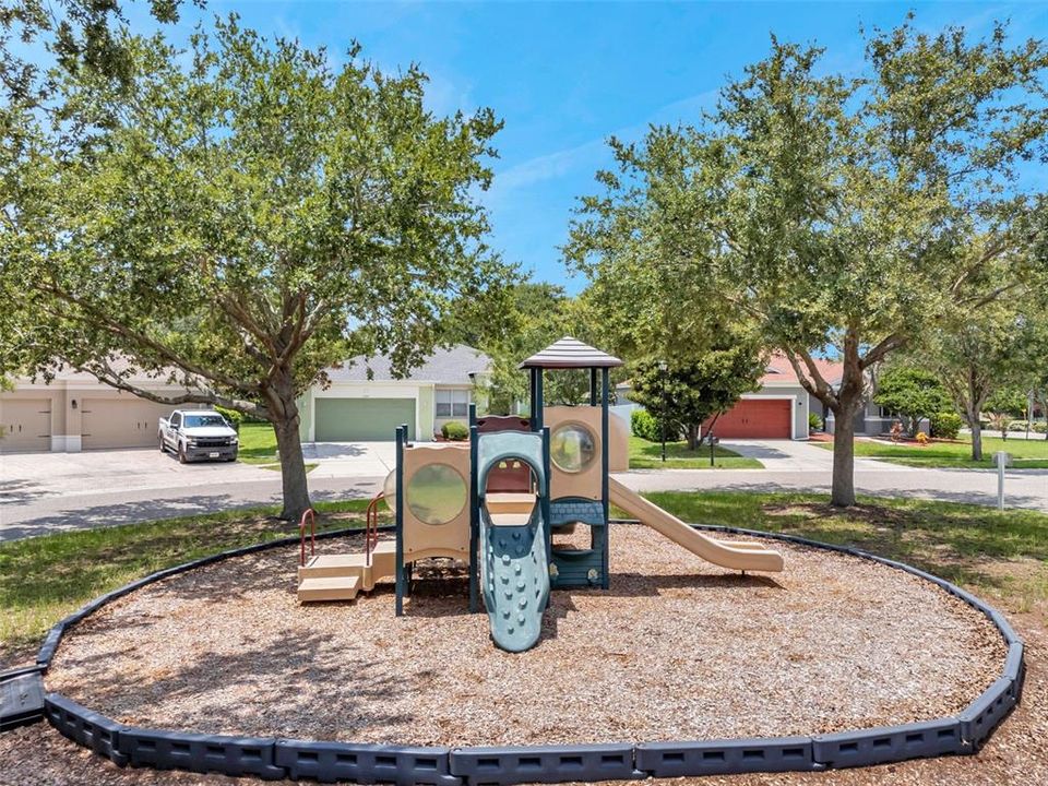 For Sale: $424,900 (4 beds, 3 baths, 2281 Square Feet)