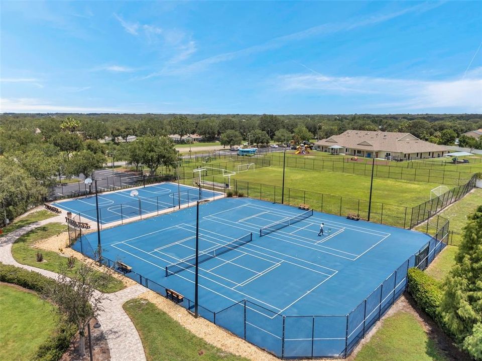 For Sale: $424,900 (4 beds, 3 baths, 2281 Square Feet)