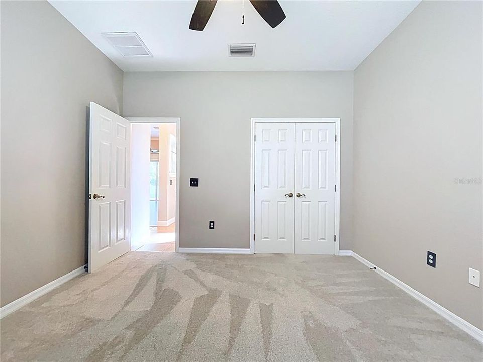 For Sale: $370,000 (2 beds, 2 baths, 1557 Square Feet)