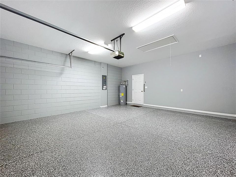 For Sale: $370,000 (2 beds, 2 baths, 1557 Square Feet)