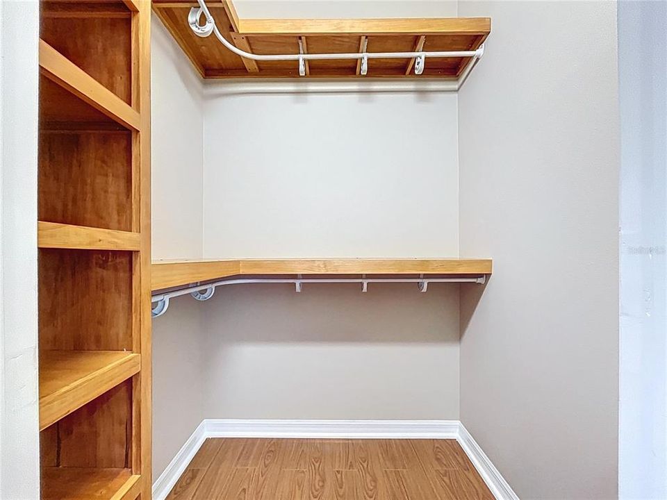 For Sale: $370,000 (2 beds, 2 baths, 1557 Square Feet)