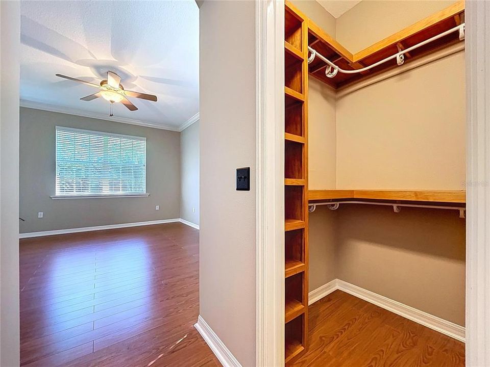 For Sale: $370,000 (2 beds, 2 baths, 1557 Square Feet)