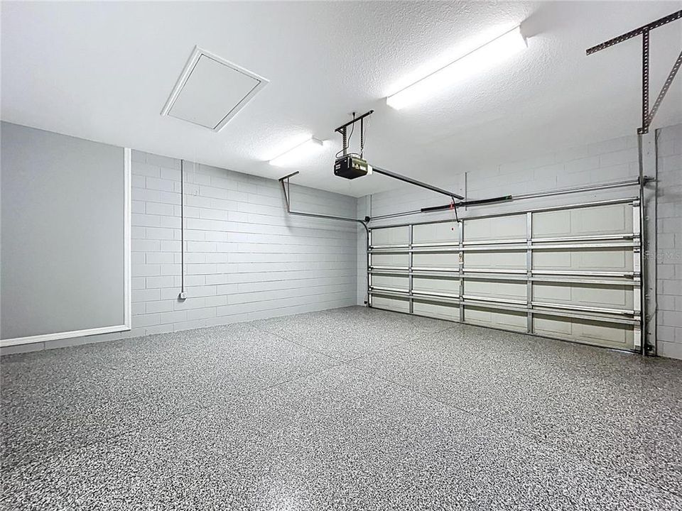 For Sale: $370,000 (2 beds, 2 baths, 1557 Square Feet)