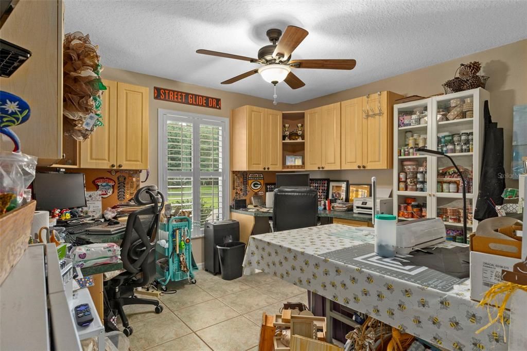 Active With Contract: $499,900 (3 beds, 2 baths, 2196 Square Feet)