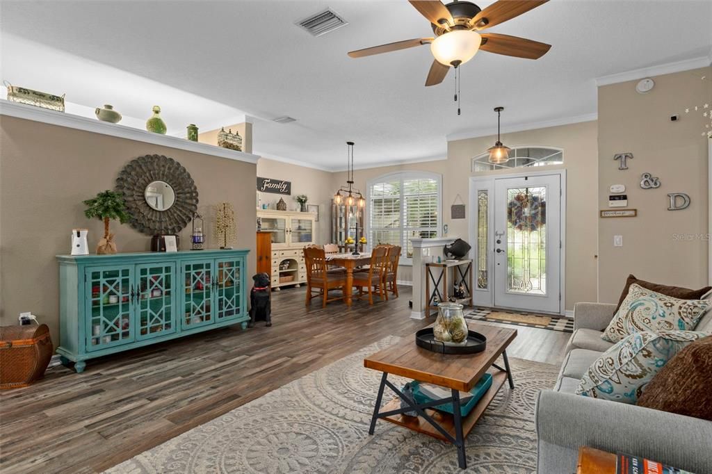 Active With Contract: $499,900 (3 beds, 2 baths, 2196 Square Feet)