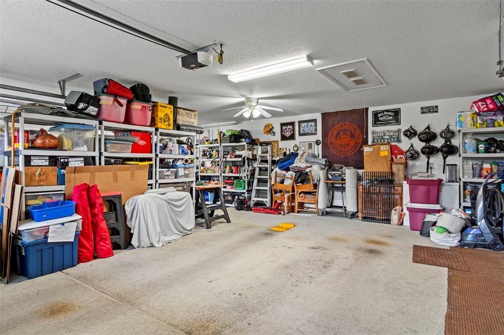 Active With Contract: $499,900 (3 beds, 2 baths, 2196 Square Feet)