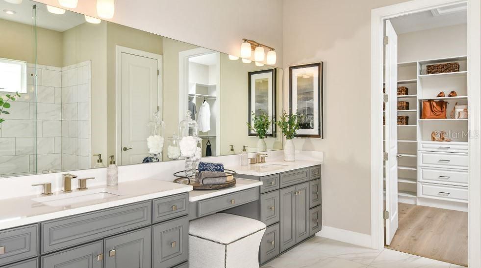 合同活跃: $965,341 (4 贝兹, 3 浴室, 3004 平方英尺)