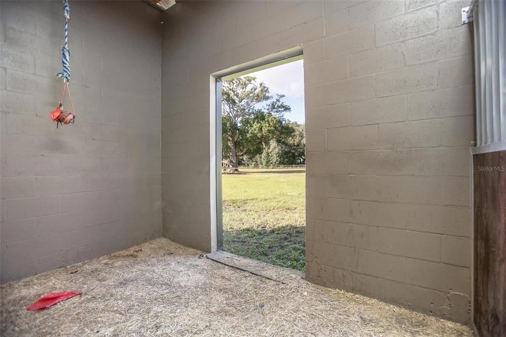 待售: $689,000 (4 贝兹, 2 浴室, 2408 平方英尺)