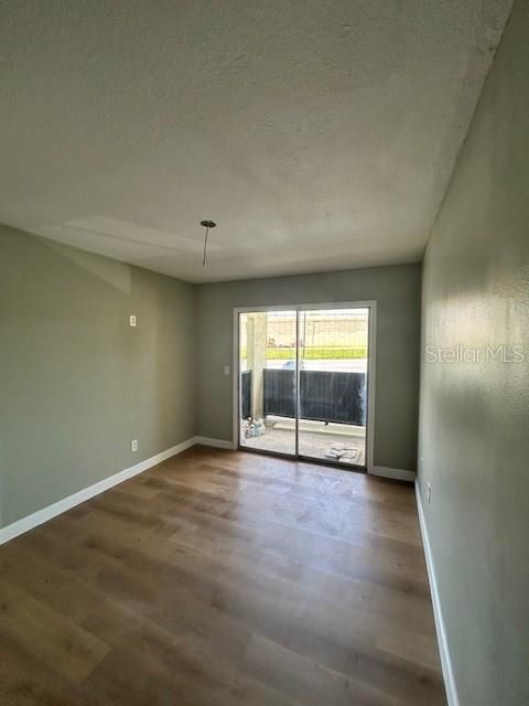 合同活跃: $995 (1 贝兹, 1 浴室, 462 平方英尺)