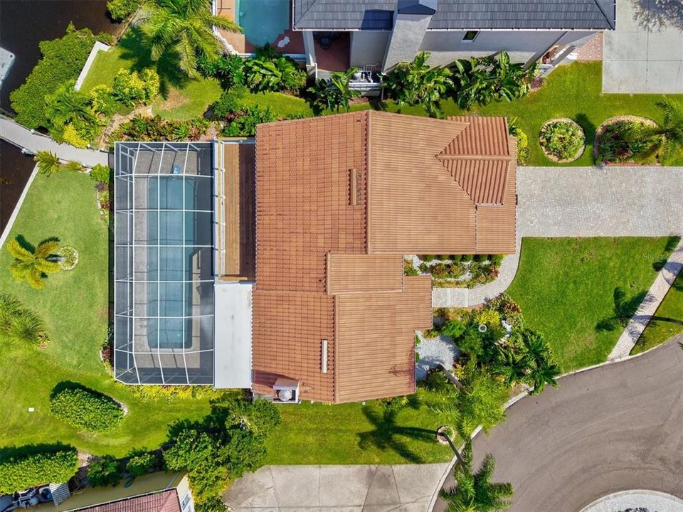 合同活跃: $880,000 (4 贝兹, 3 浴室, 2092 平方英尺)