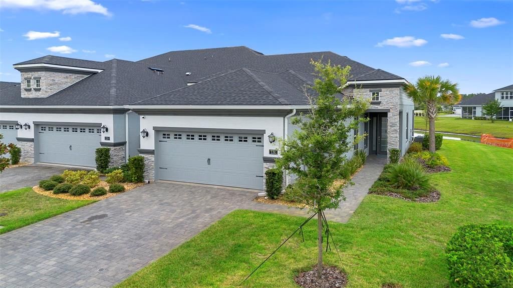 合同活跃: $394,000 (2 贝兹, 2 浴室, 1529 平方英尺)