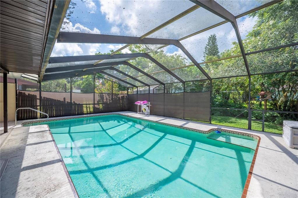 Activo con contrato: $264,500 (2 camas, 2 baños, 1380 Pies cuadrados)