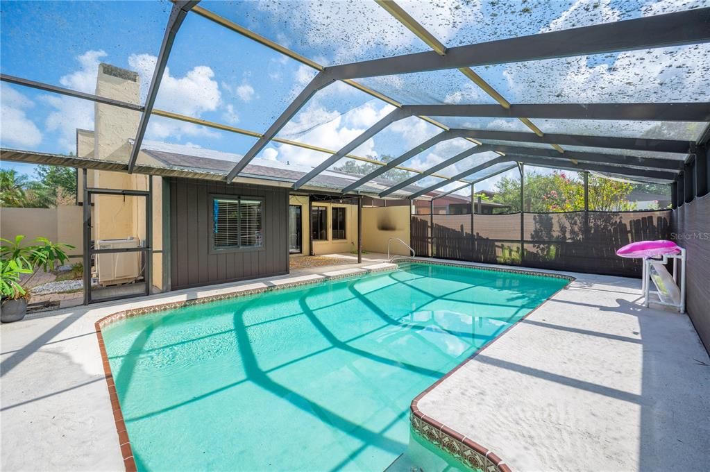 Activo con contrato: $264,500 (2 camas, 2 baños, 1380 Pies cuadrados)