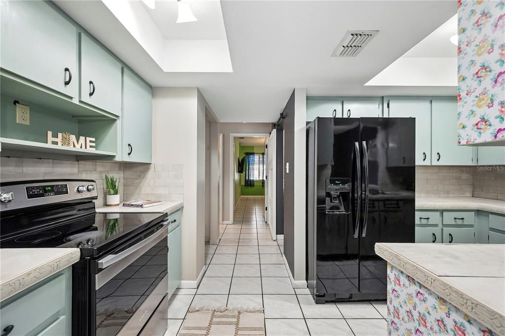 Activo con contrato: $264,500 (2 camas, 2 baños, 1380 Pies cuadrados)