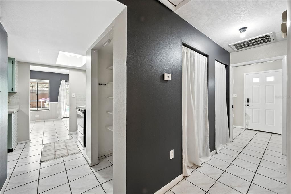 Activo con contrato: $264,500 (2 camas, 2 baños, 1380 Pies cuadrados)