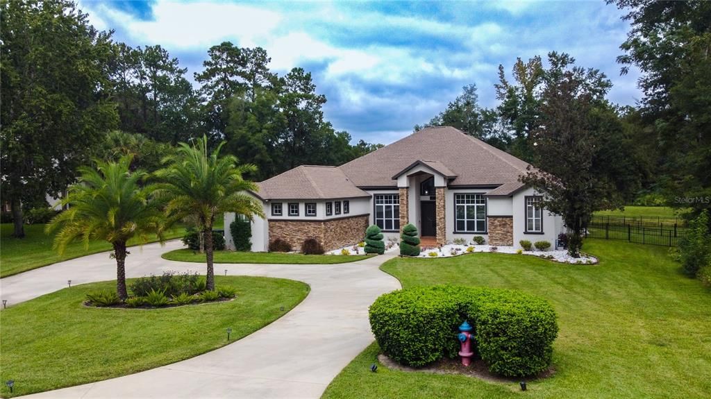 En Venta: $875,000 (4 camas, 3 baños, 3041 Pies cuadrados)