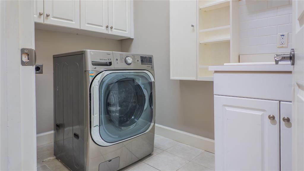 En Venta: $875,000 (4 camas, 3 baños, 3041 Pies cuadrados)