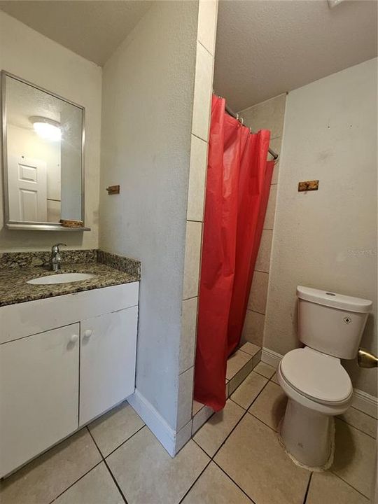 For Rent: $1,100 (0 beds, 1 baths, 140 Square Feet)