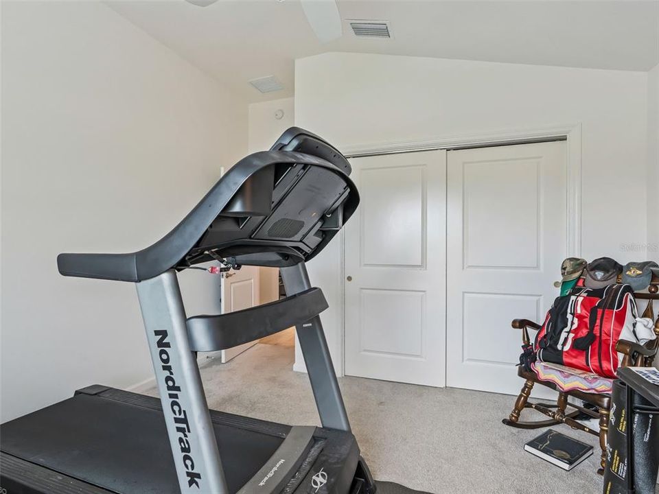 For Sale: $319,900 (2 beds, 2 baths, 1266 Square Feet)