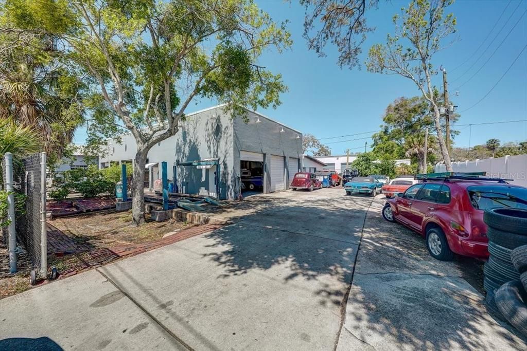 待售: $1,400,000 (0 贝兹, 0 浴室, 8100 平方英尺)