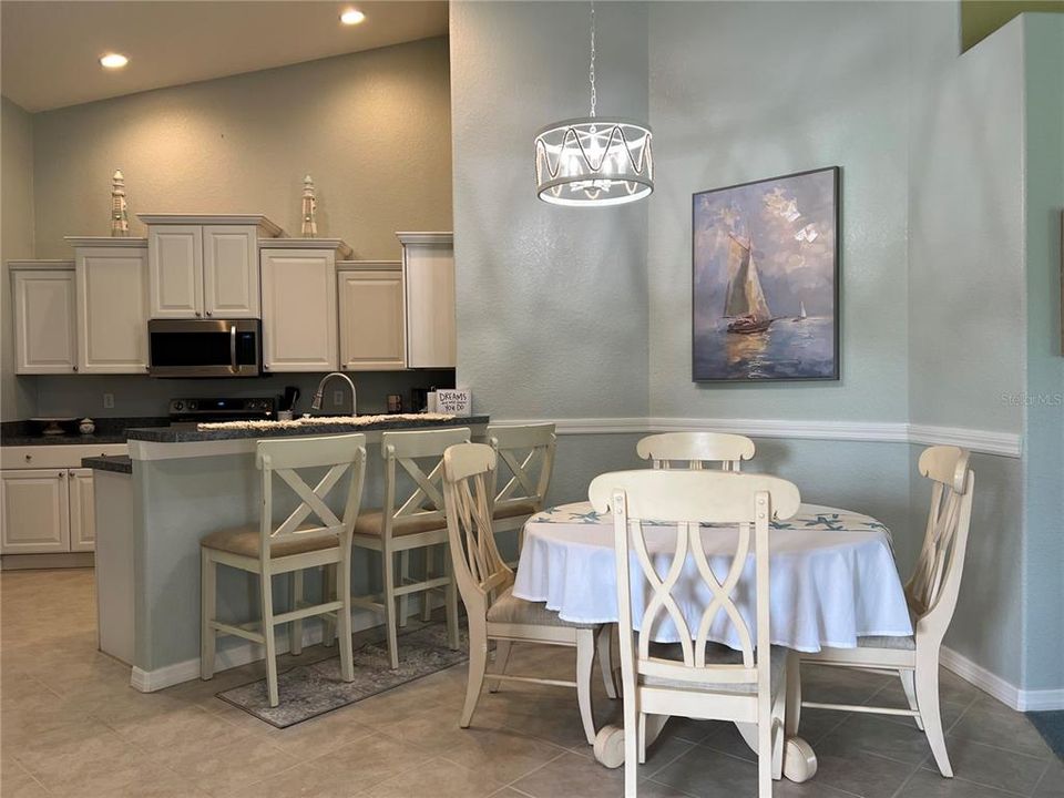 For Rent: $2,995 (3 beds, 2 baths, 1477 Square Feet)