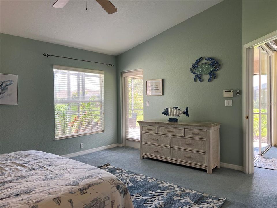 For Rent: $2,995 (3 beds, 2 baths, 1477 Square Feet)