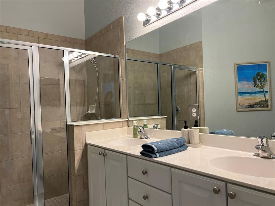 For Rent: $2,995 (3 beds, 2 baths, 1477 Square Feet)