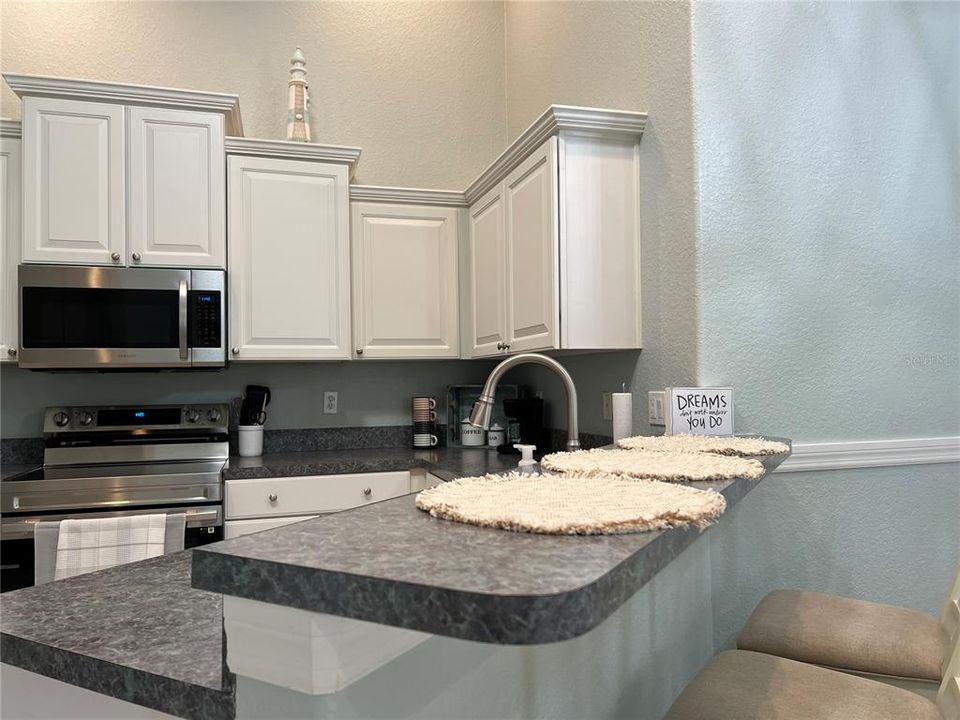 For Rent: $2,995 (3 beds, 2 baths, 1477 Square Feet)