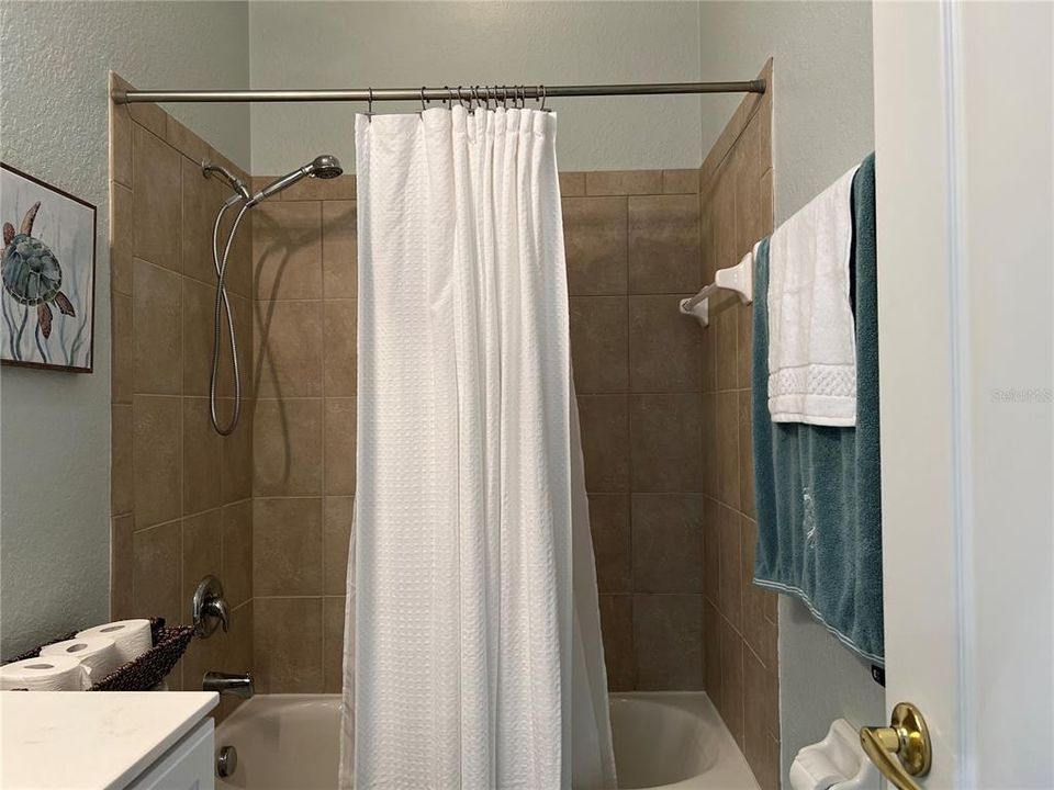 For Rent: $2,995 (3 beds, 2 baths, 1477 Square Feet)