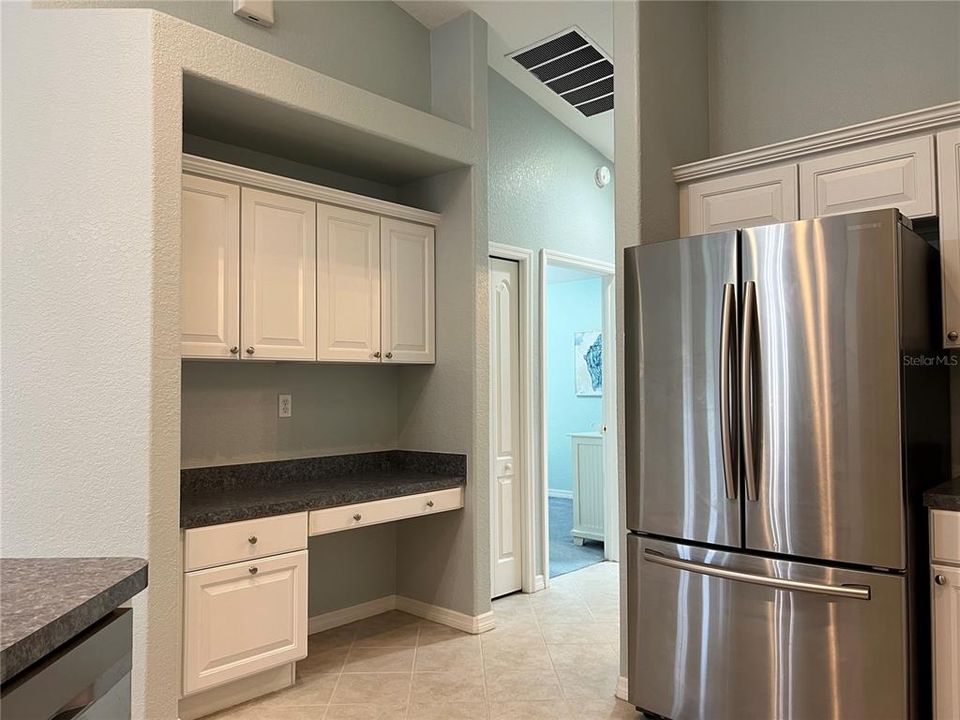 For Rent: $2,995 (3 beds, 2 baths, 1477 Square Feet)