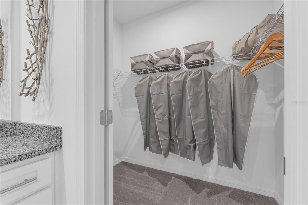 Activo con contrato: $352,990 (3 camas, 2 baños, 1604 Pies cuadrados)