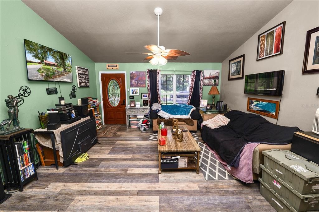 На продажу: $264,500 (3 спален, 2 ванн, 1260 Квадратных фут)