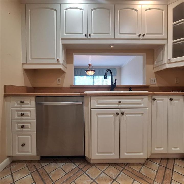 На продажу: $329,000 (3 спален, 2 ванн, 2012 Квадратных фут)